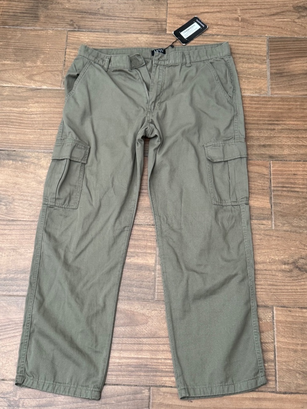 BoohooMAN Olive Green Straight Leg Cargo Pants – NWT Men's XL
